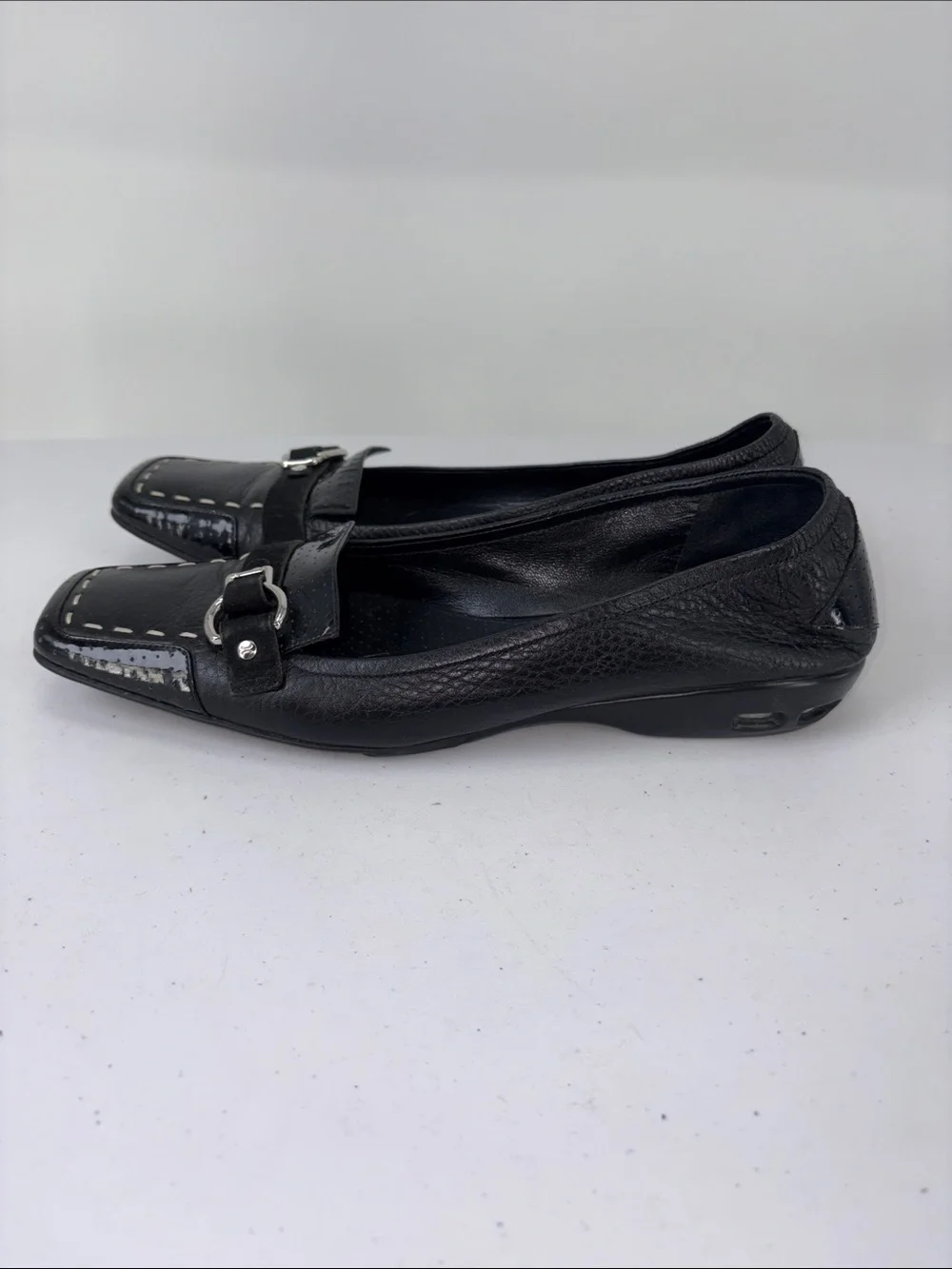 🫐 8.5 AA Cole Haan Nike Air Black Leather Buckle Loafers